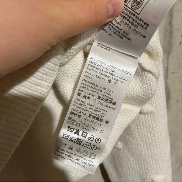 Levi’s Womens Puff Sleeve Jumper NWT Size M Cream Crew Neck Pullover Cropped - Picture 5 of 9